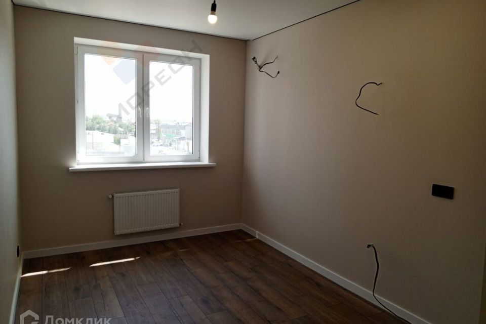 Продаётся 1-комнатная квартира, 38 м²