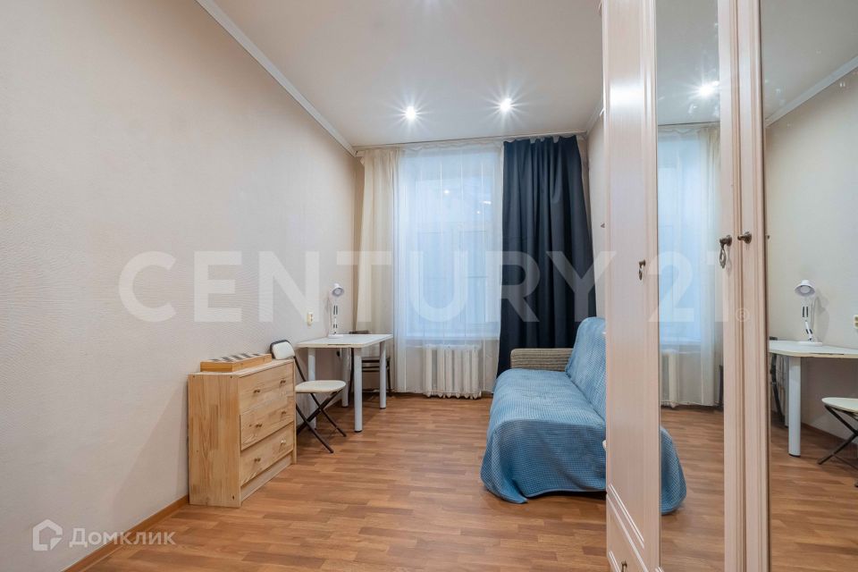 Продаётся 4-комнатная квартира, 109 м²