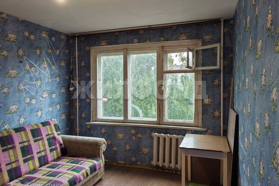 Продаётся комната в 5-комн. квартире, 11.4 м²