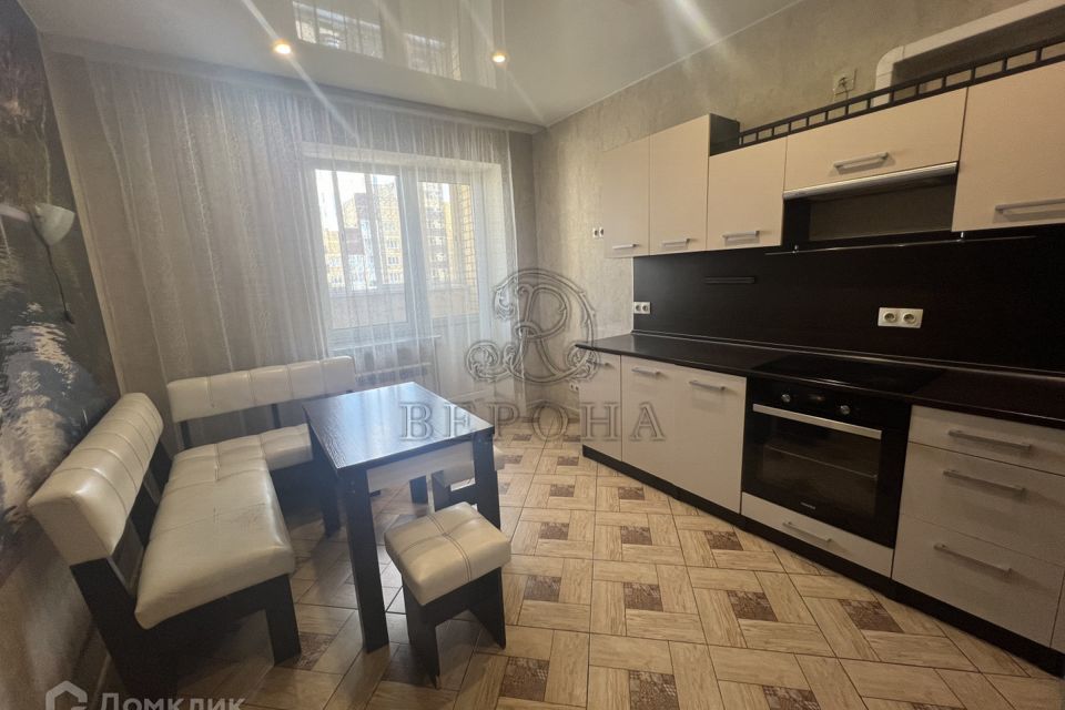 Продаётся 2-комнатная квартира, 61.2 м²