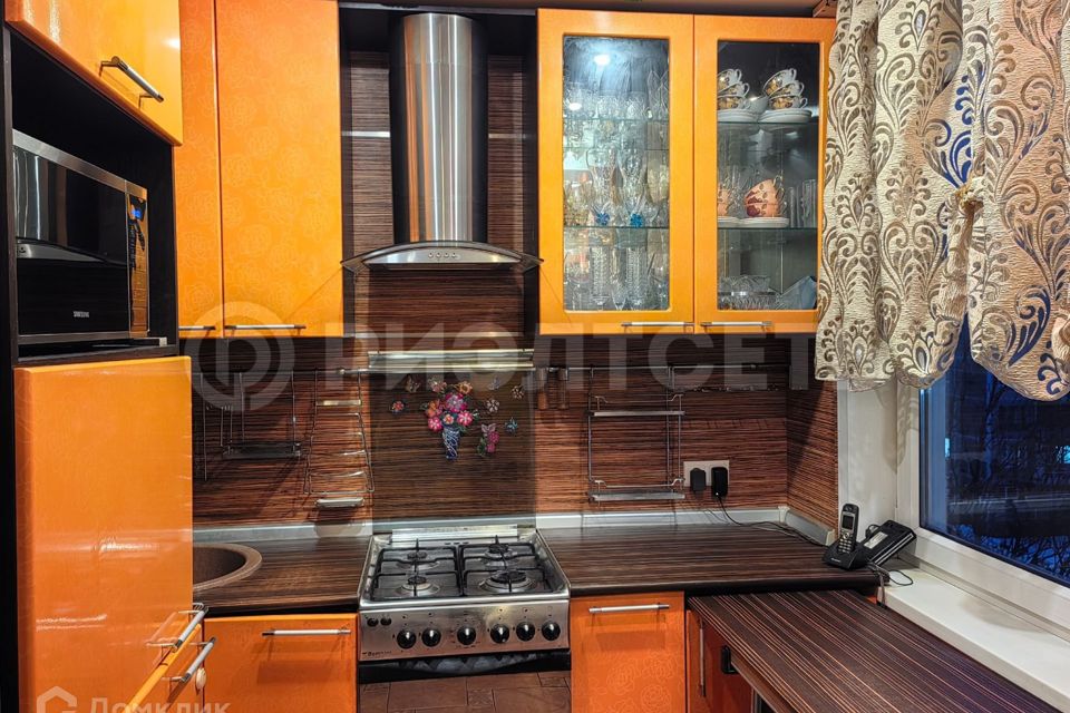 Продаётся 3-комнатная квартира, 61.8 м²