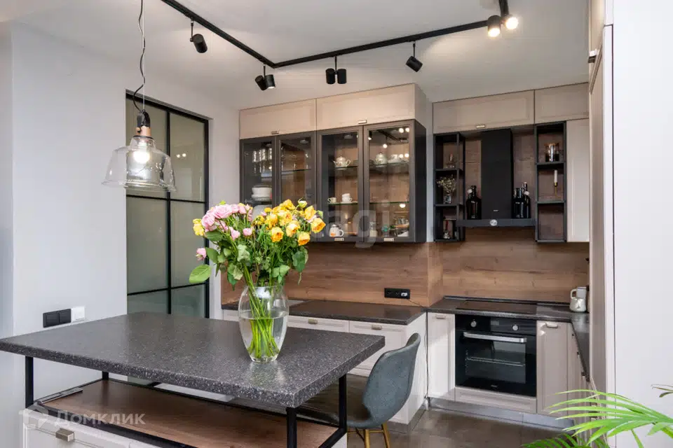 Продаётся 5-комнатная квартира, 130.9 м²