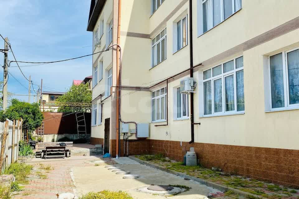 Продаётся 1-комнатная квартира, 41.8 м²