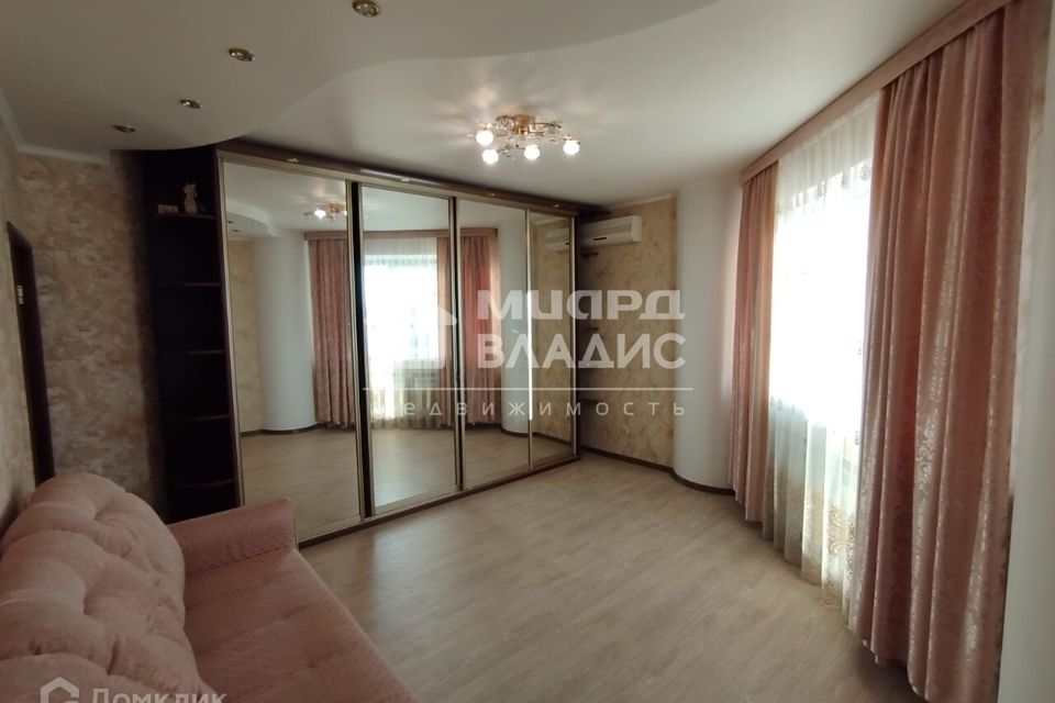 Сдаётся 2-комнатная квартира, 71 м²
