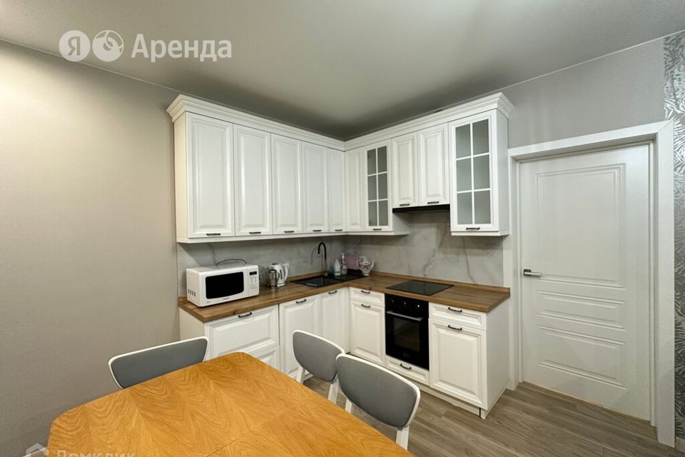 Сдаётся 2-комнатная квартира, 58 м²