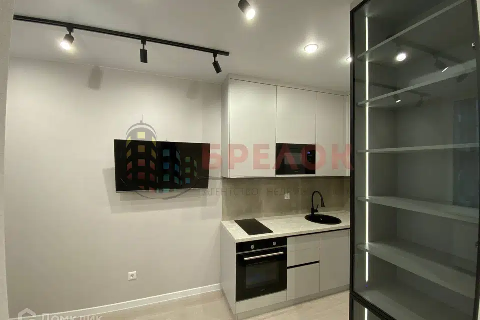 Продаётся 1-комнатная квартира, 38 м²