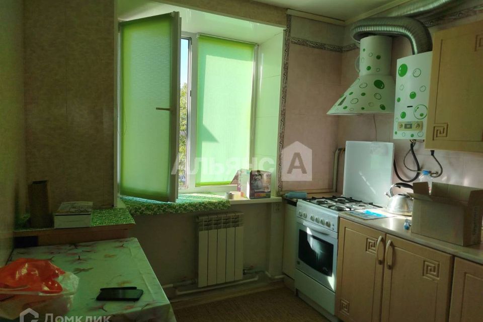 Продаётся 3-комнатная квартира, 59.7 м²