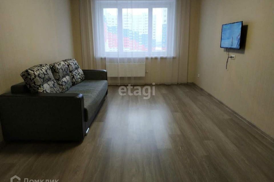 Сдаётся 1-комнатная квартира, 43 м²