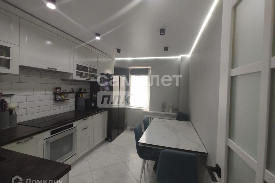 Продаётся 2-комнатная квартира, 73 м²