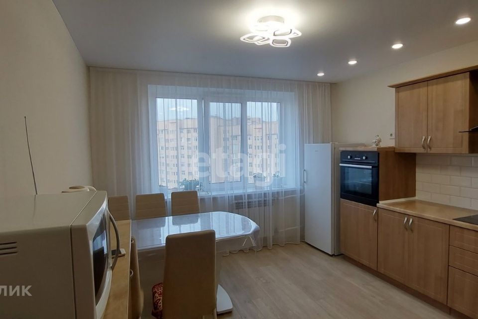 Продаётся 2-комнатная квартира, 72.6 м²