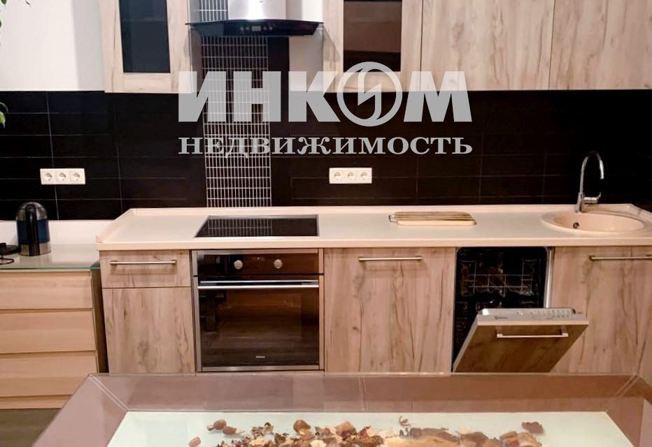 Сдаётся 2-комнатная квартира, 62 м²
