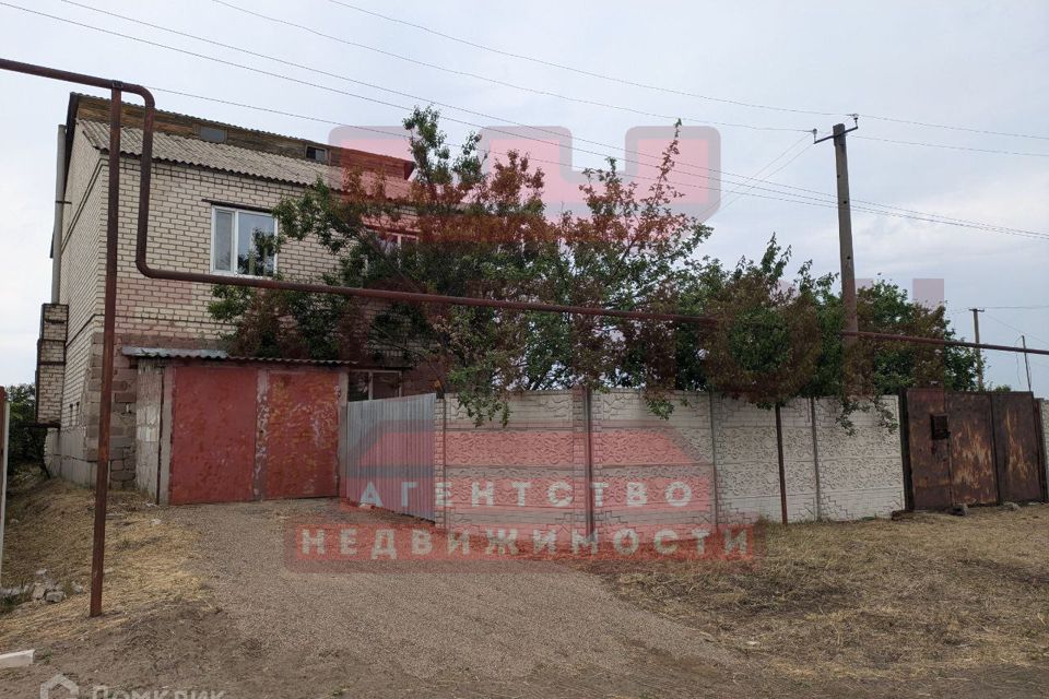 Продаётся 2-этажный дом, 140 м²