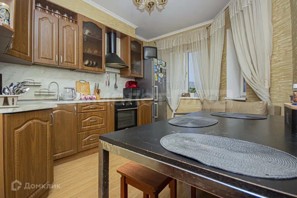 Продаётся 2-комнатная квартира, 63.8 м²