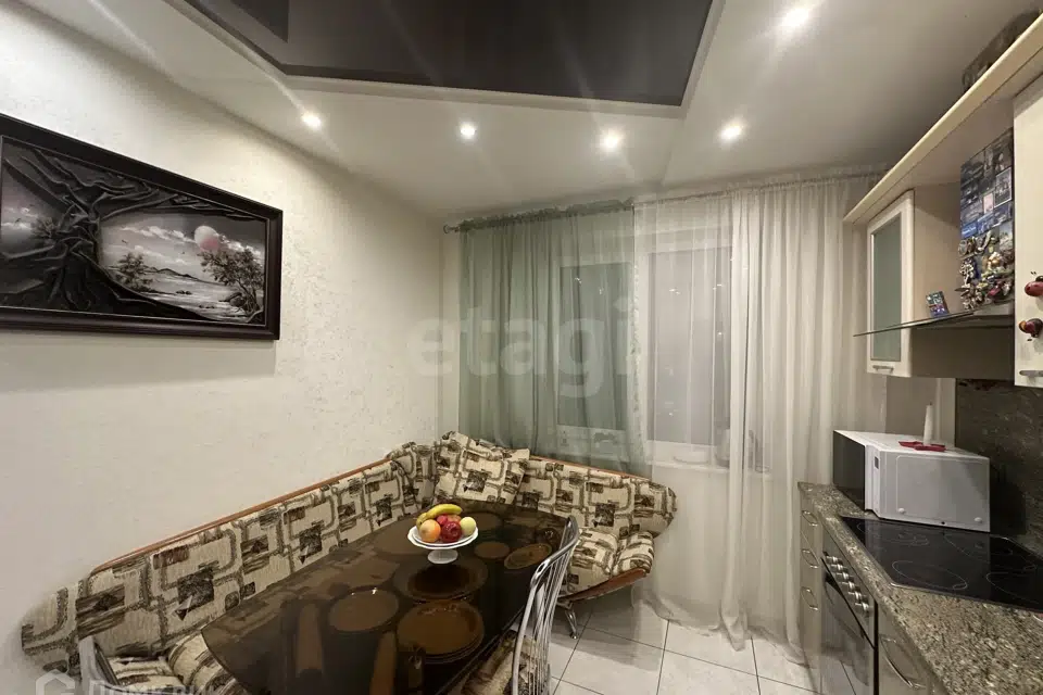 Продаётся 3-комнатная квартира, 71.1 м²