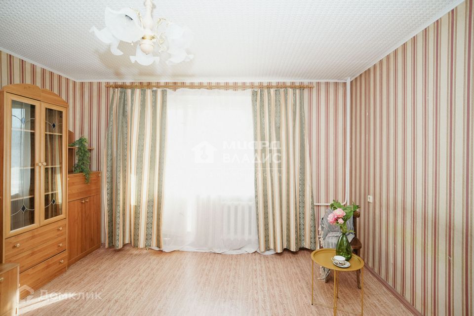 Продаётся 1-комнатная квартира, 42.4 м²