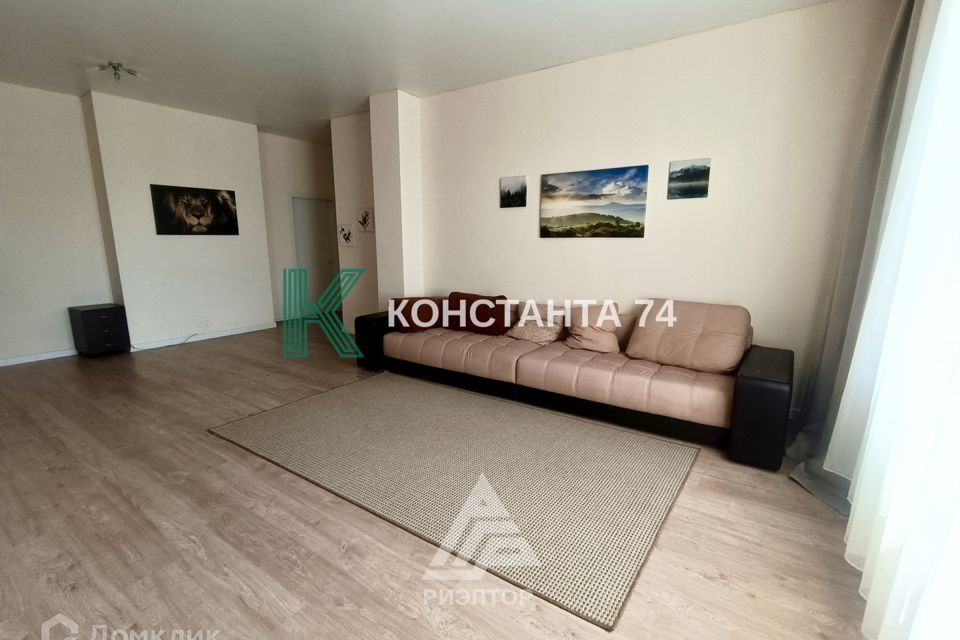 Продаётся 3-комнатная квартира, 103.2 м²