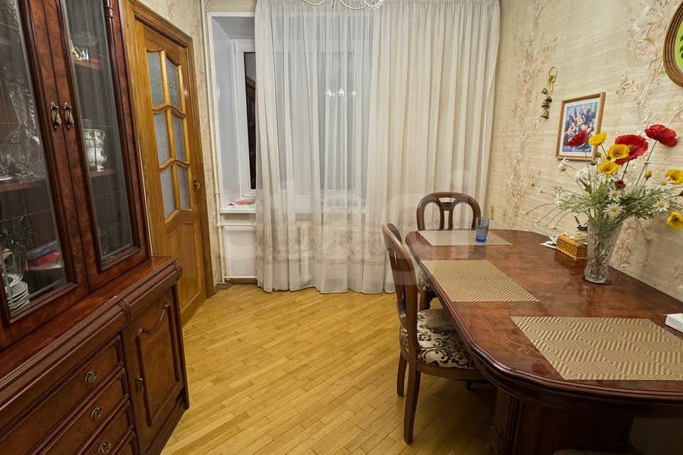 Продаётся 3-комнатная квартира, 57 м²