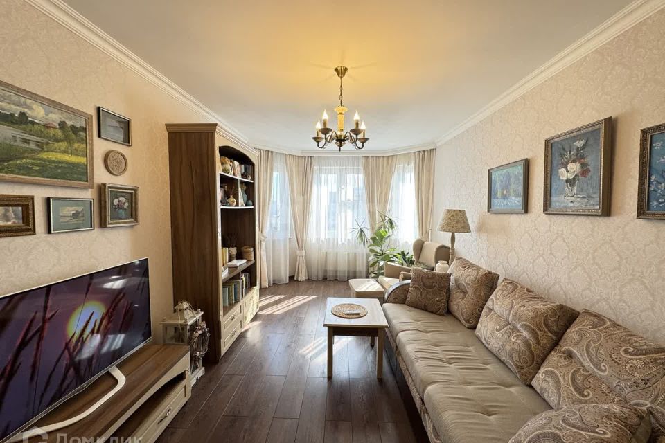 Продаётся 2-комнатная квартира, 57.2 м²
