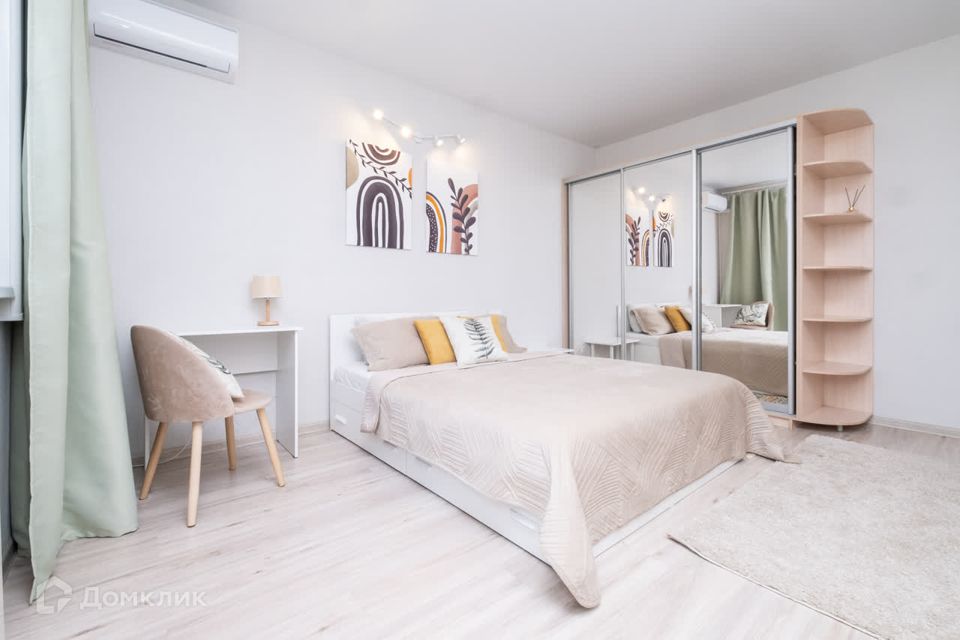 Продаётся 1-комнатная квартира, 38 м²
