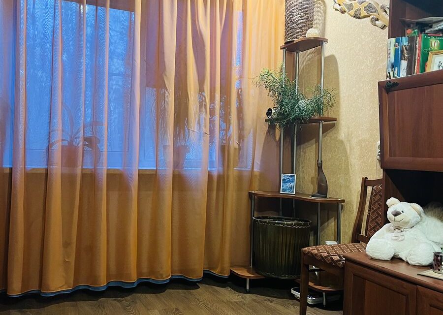 Продаётся комната в 4-комн. квартире, 17.3 м²