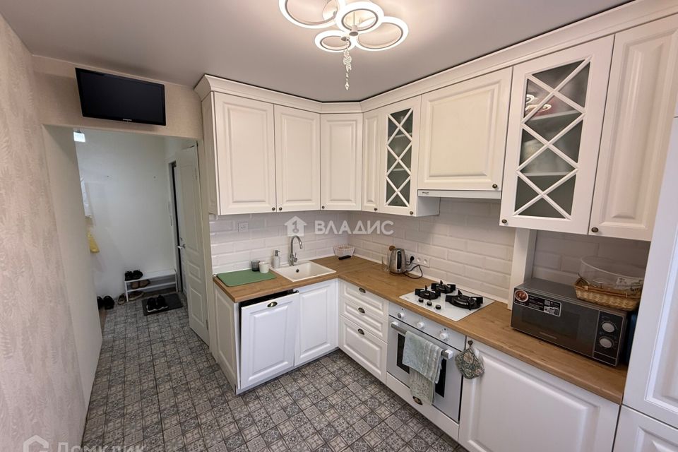 Сдаётся 2-комнатная квартира, 55 м²