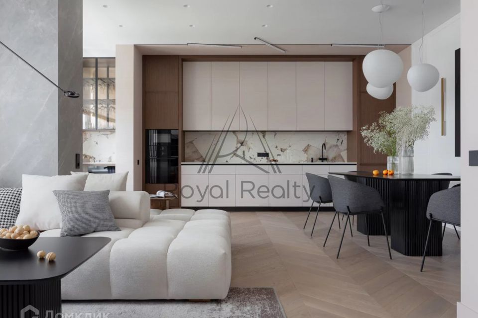 Сдаётся 3-комнатная квартира, 98 м²