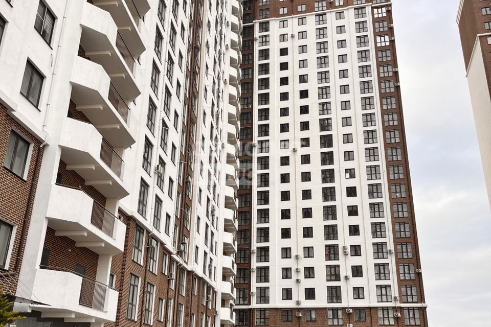 Продаётся 1-комнатная квартира, 43 м²