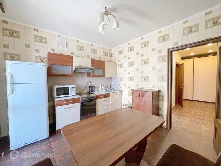 Сдаётся 2-комнатная квартира, 56 м²