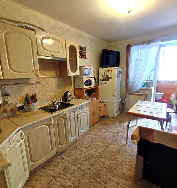 Продаётся 1-комнатная квартира, 56 м²
