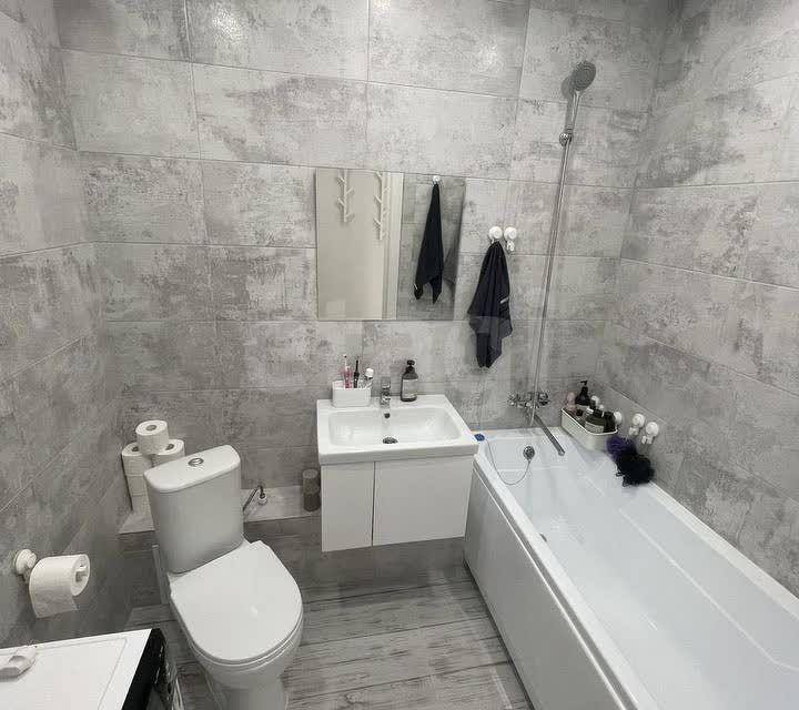 Продаётся 1-комнатная квартира, 47 м²