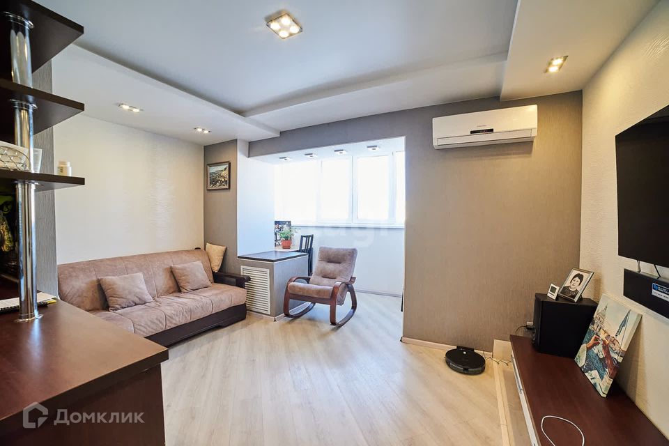 Продаётся 2-комнатная квартира, 81.6 м²