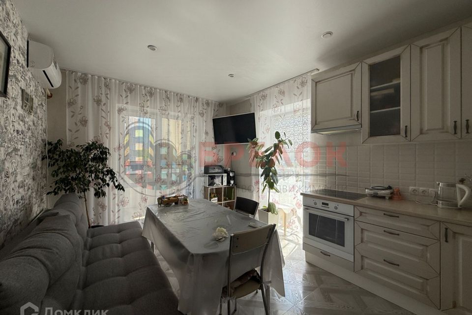 Продаётся 3-комнатная квартира, 60 м²