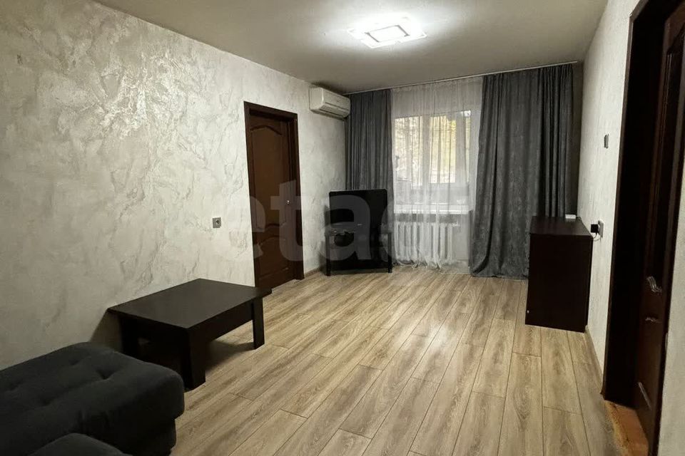Продаётся 3-комнатная квартира, 65 м²