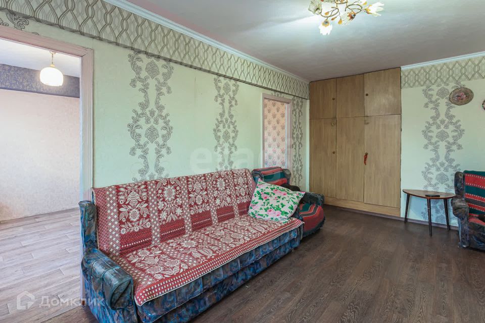 Продаётся 4-комнатная квартира, 58.9 м²