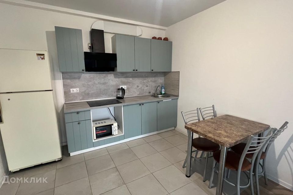 Сдаётся 2-комнатная квартира, 55 м²
