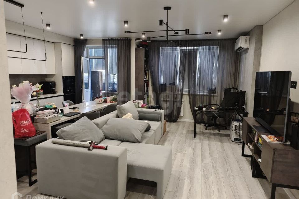 Продаётся 2-комнатная квартира, 100 м²