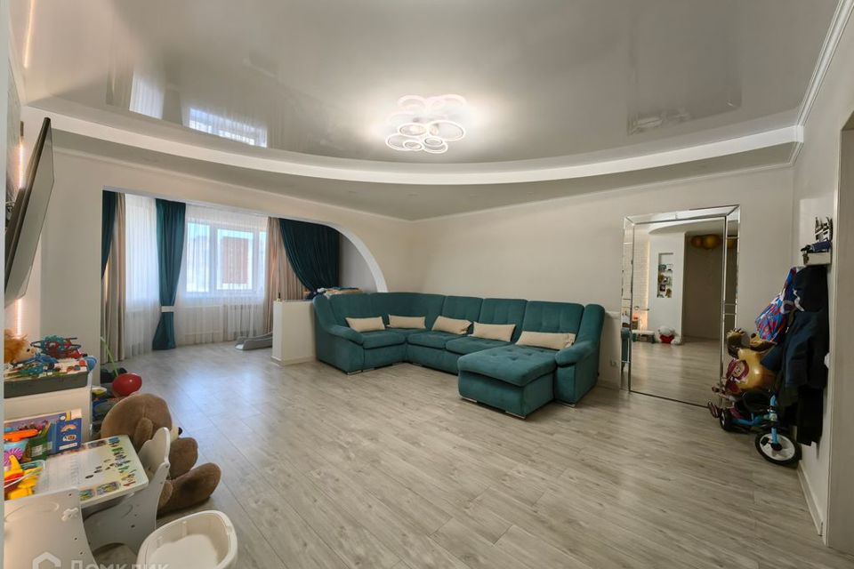 Продаётся 2-комнатная квартира, 90 м²