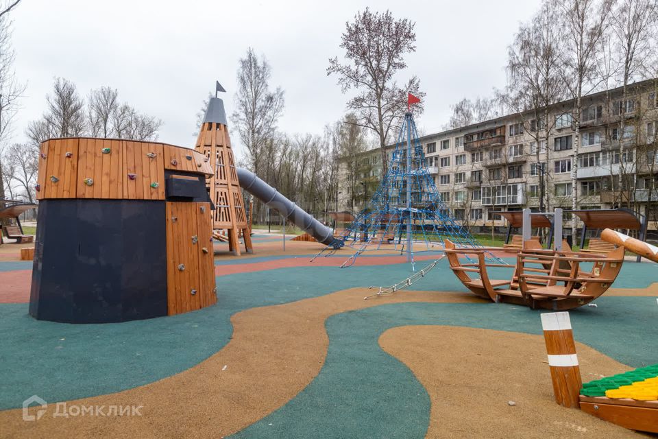 Продаётся комната в 4-комн. квартире, 12.5 м²
