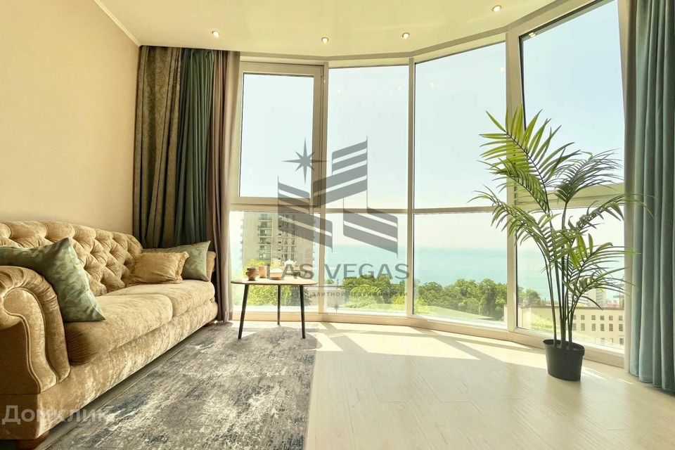 Сдаётся 3-комнатная квартира, 130 м²