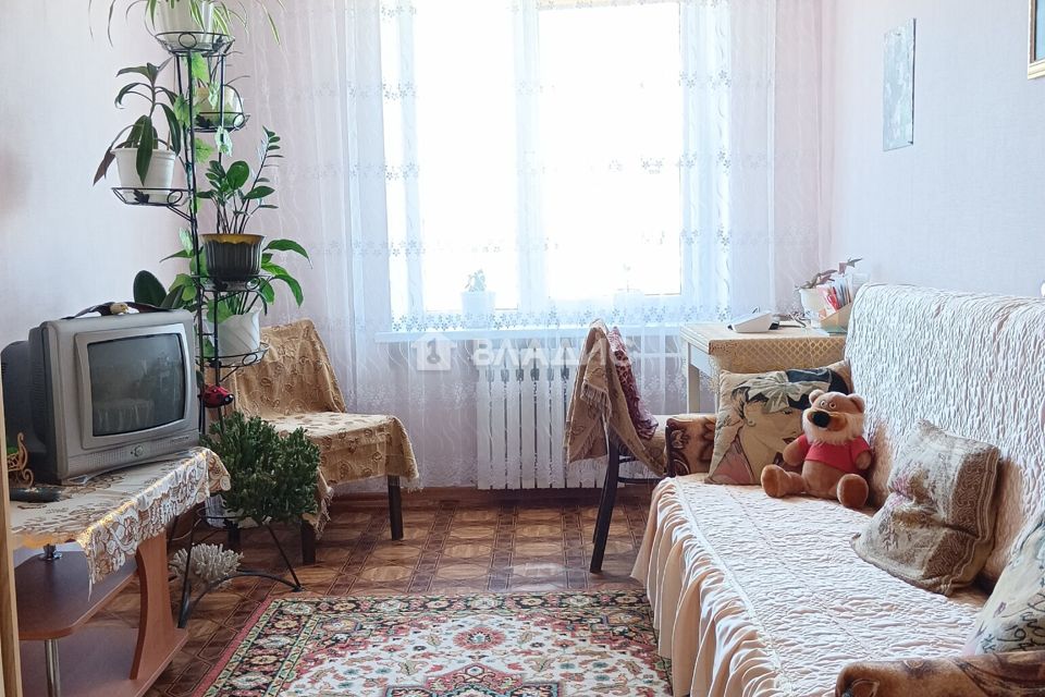Продаётся 3-комнатная квартира, 57.9 м²