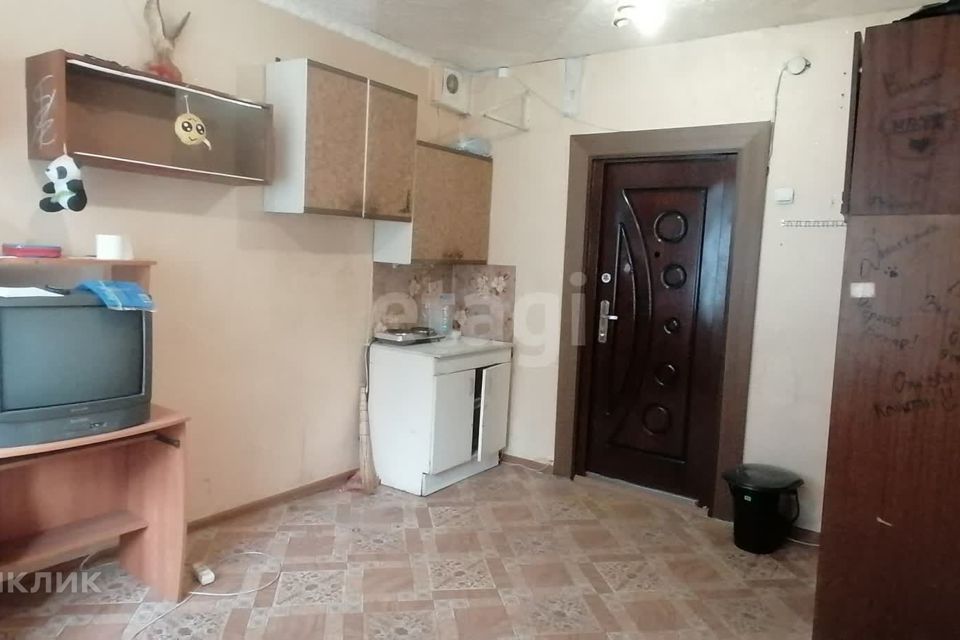 Продаётся комната в 1-комн. квартире, 13 м²