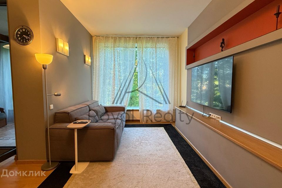 Сдаётся 2-комнатная квартира, 86 м²