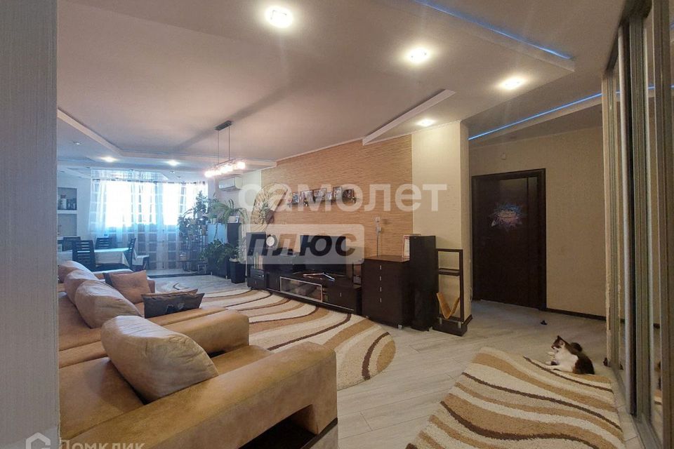 Продаётся 4-комнатная квартира, 128.54 м²