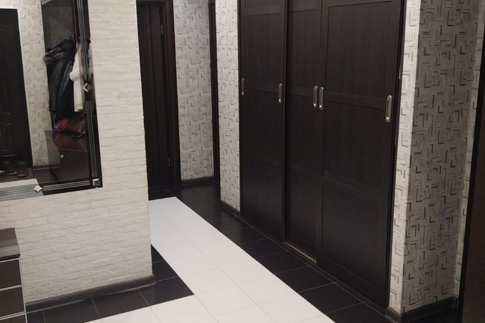 Продаётся 2-комнатная квартира, 62.6 м²