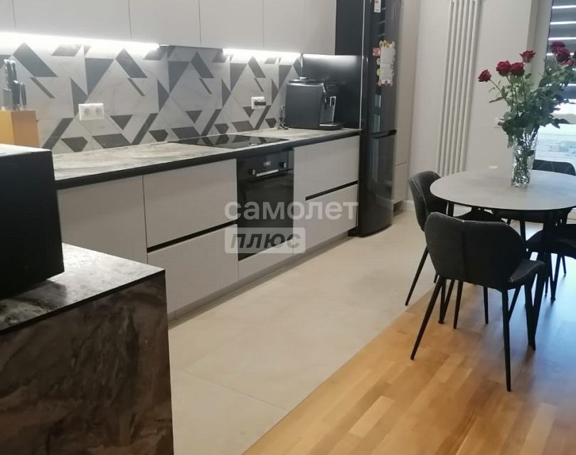 Продаётся 2-комнатная квартира, 70 м²