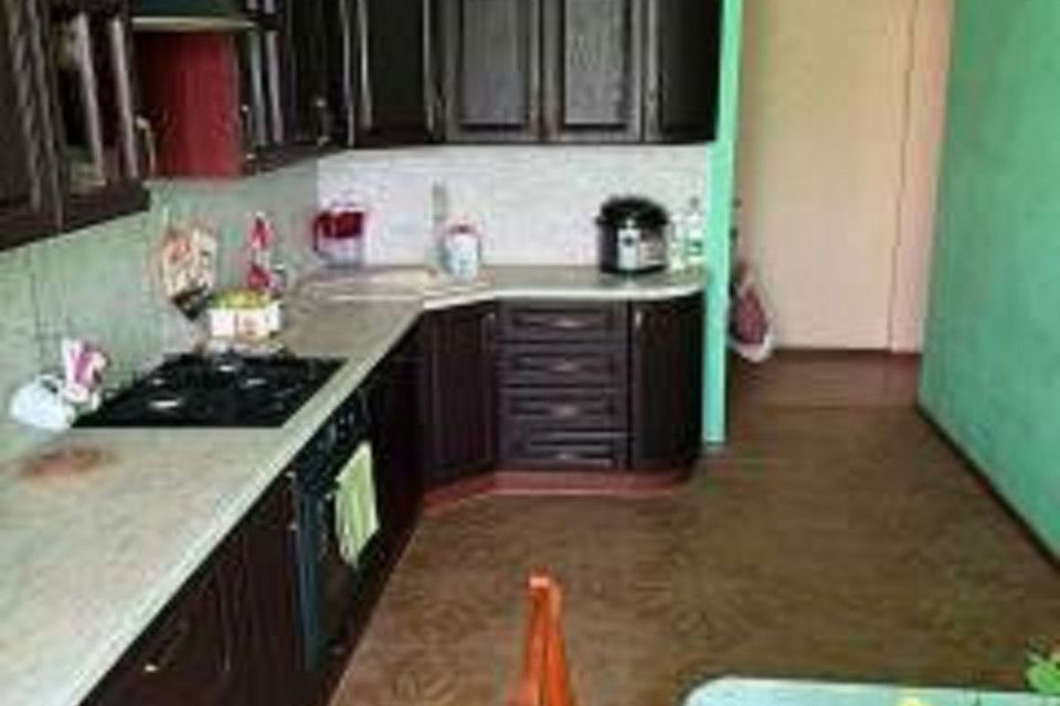 Продаётся 1-комнатная квартира, 56 м²
