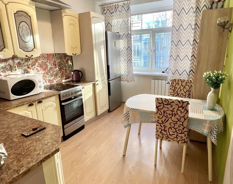 Сдаётся 1-комнатная квартира, 40 м²