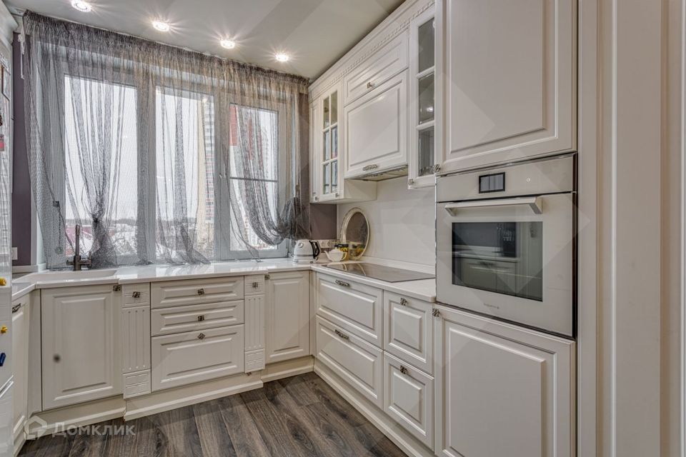 Сдаётся 4-комнатная квартира, 82.5 м²