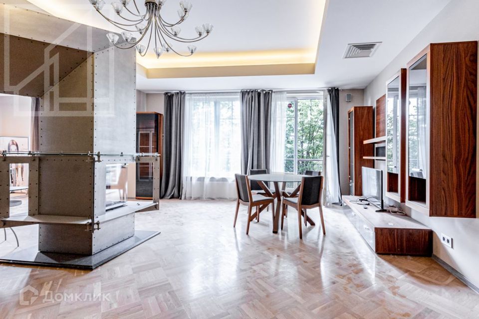 Сдаётся 3-комнатная квартира, 150 м²
