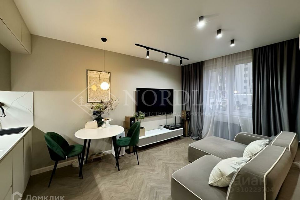 Продаётся 1-комнатная квартира, 43.6 м²